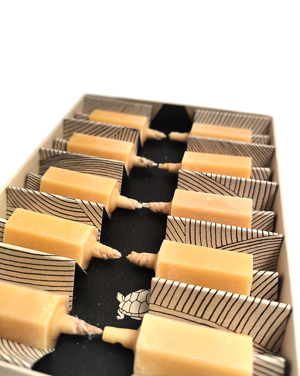 Daiyo Reiskleiewachskerze ROKKAKU [Sechseck]